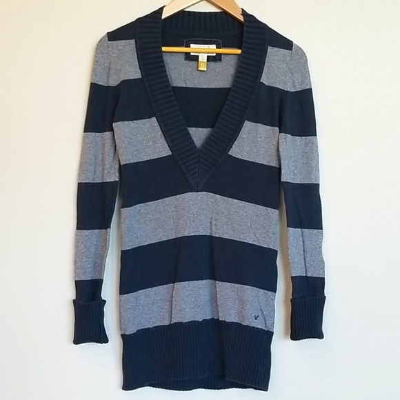 American Eagle Outfitters Sweaters - American Eagle V-neck Sweater, Womens, Cotton, Navy & Gray Stripes, Medium